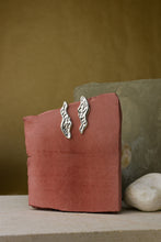 Load image into Gallery viewer, Foam Earrings - Silver 925